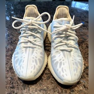 Authentic Yeezy Boost 350 V2 Mono Ice Blue. Women’s size 7/Men’s 5 1/2.